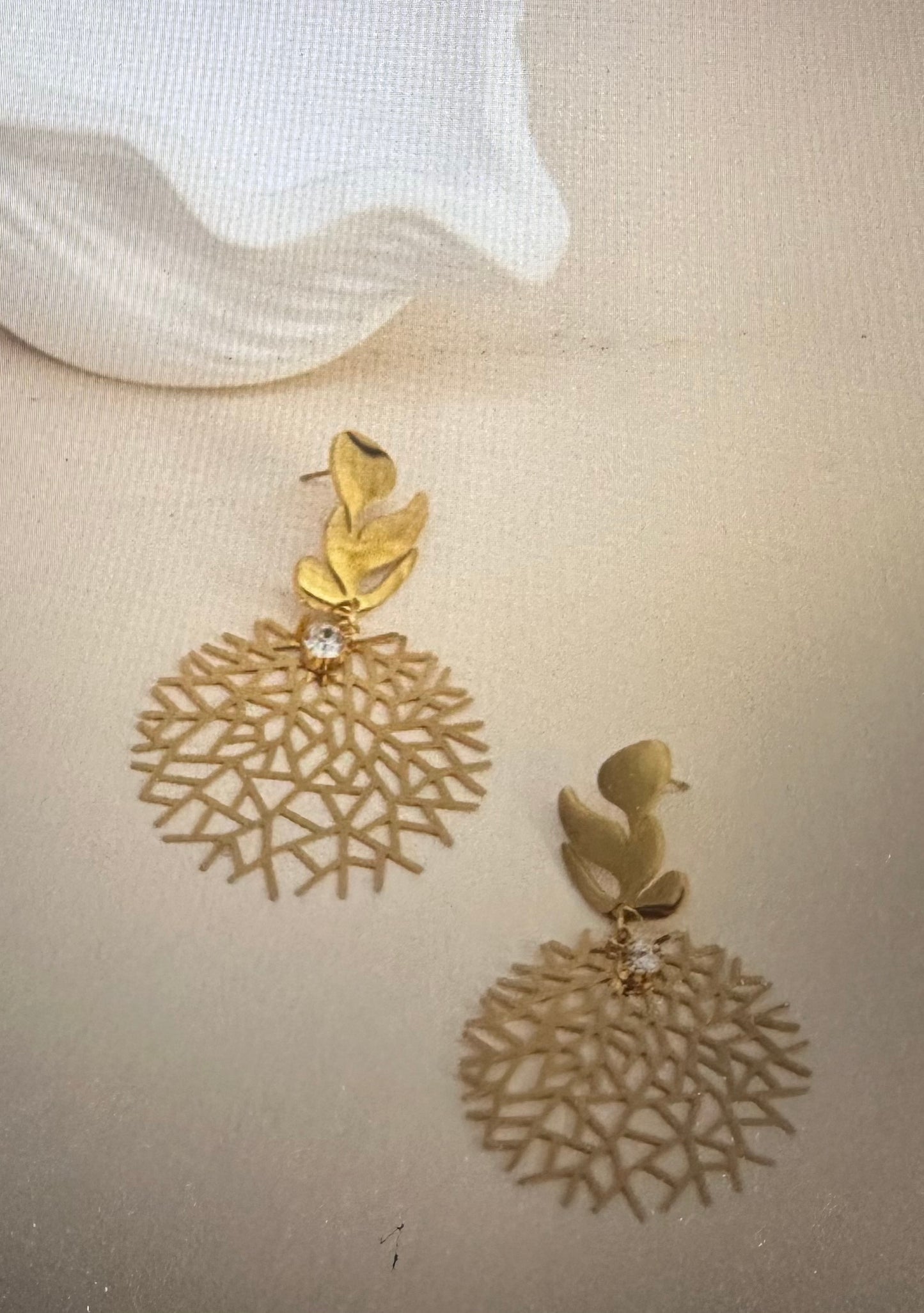 Boucles d'Oreilles Filigrane en Acier Inoxydable – Raffinement Intemporel